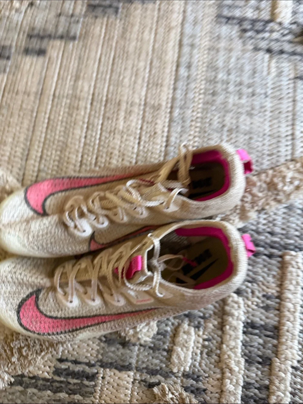 Nike Women 7.5 track spikes